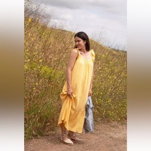 Transitional dress! Super comfy and flattering